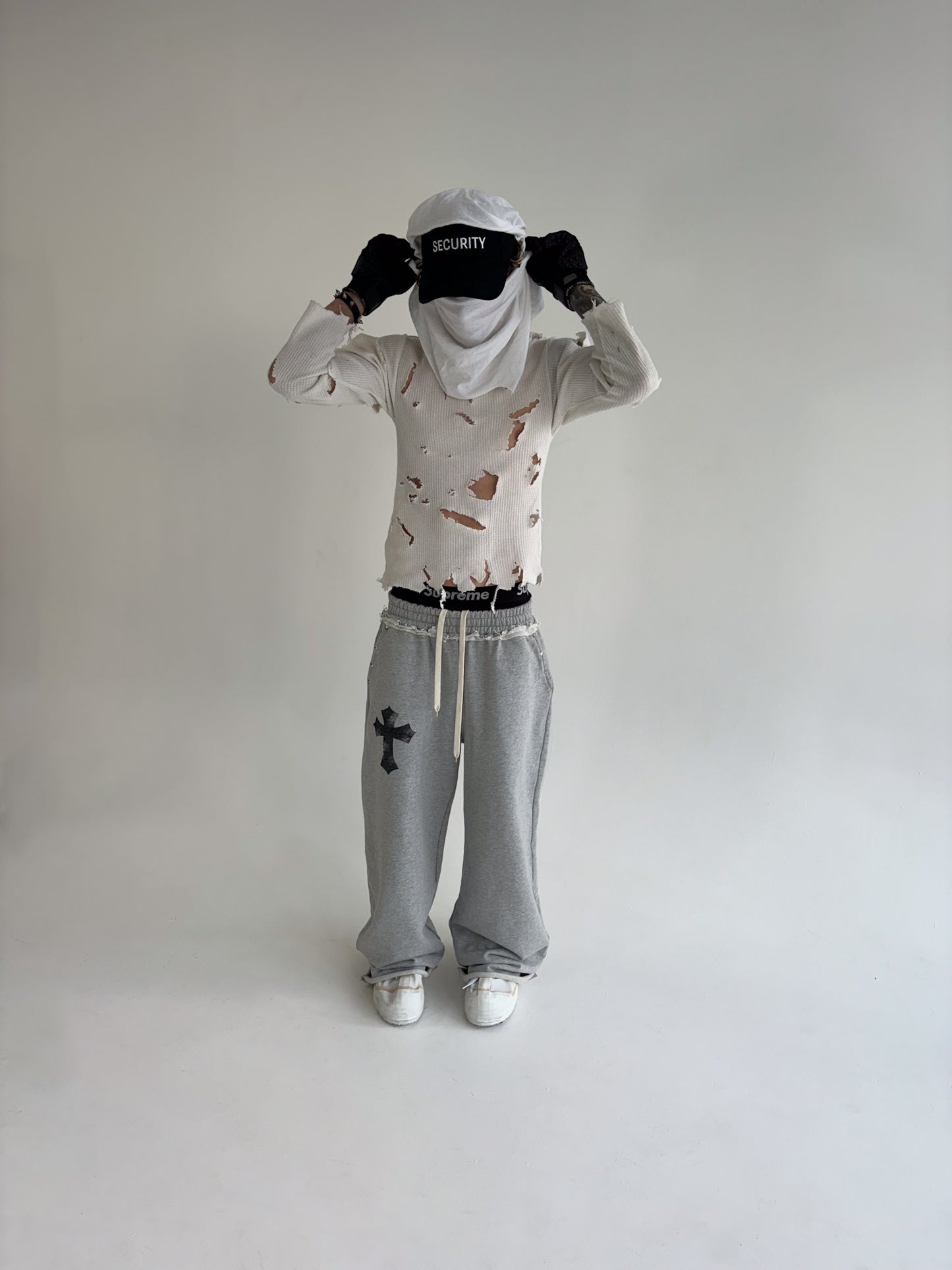 STUDDED CROSSES SWEATS